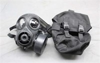 Gas Mask w/Black Hawk Case