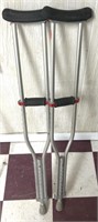 adjustable crutches