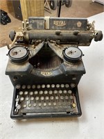 Royal Typewriter