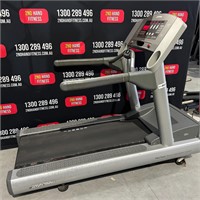RRP$10K Life Fitness 95Ti Treadmill