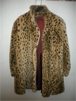 Style VI Limited Faux Fur, Petite Large