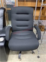 BLACK EXECUTIVE OFFICE CHAIRS MSRP $359.00