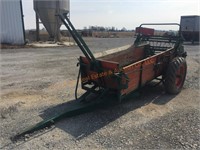 New Idea Manure Spreader