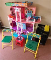 DOLL HOUSE, CHILDS ITEMS