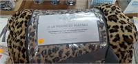 Threshold  15 lb weighted blanket
