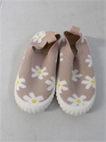 Pink Floral Baby Shoes Size 27 *See Inhouse
