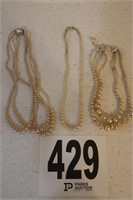 (3) Vintage Necklaces(R4)