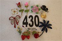 Vintage Flower Pins(R4)