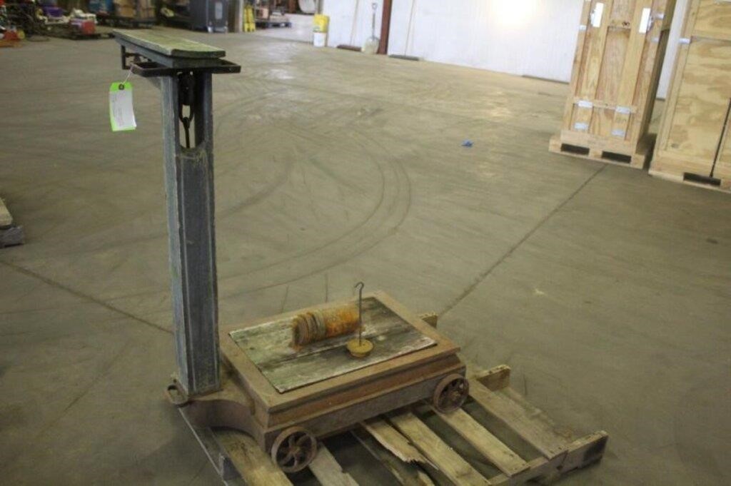 Vintage 100 Lb. Platform Scale