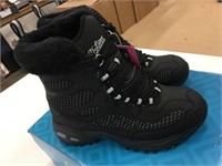 New Skechers D'Lites Bomb Cyclone Size 8 Boots