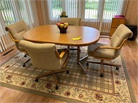 Oval Dining Rm table w/ Leaf & 4 chairs & Area rug
