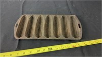 CAST IRON CORNBREAD MOLD