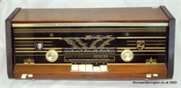 Vintage Philips BFX23A 1960's Radio.  Working.