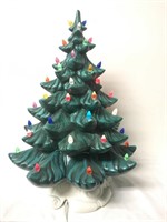Ceramic Lit Christmas Tree Atlantic Mold w/Music