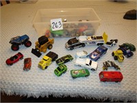 TOTE OF TOY CARS & TRUCKS