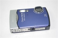 Olympus Stylus 790SW Camera