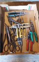 SIDE CUTTERS- 
CONTENTS OF BOX LOT