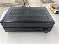 Yamaha TSR-5830 Receiver (powers on)