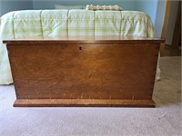 Vtg wooden storage chest