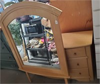 N- Blonde Used 6 Drawer Dresser With Mirror
