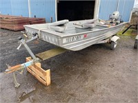 2002 Valco alum. Boat,14',manual in office,Title