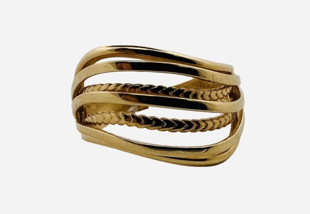 14KT Yellow Gold Woman's Ring