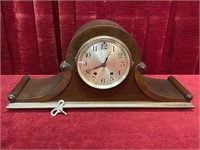 Seth Thomas 8-Day Mantle Clock - Note