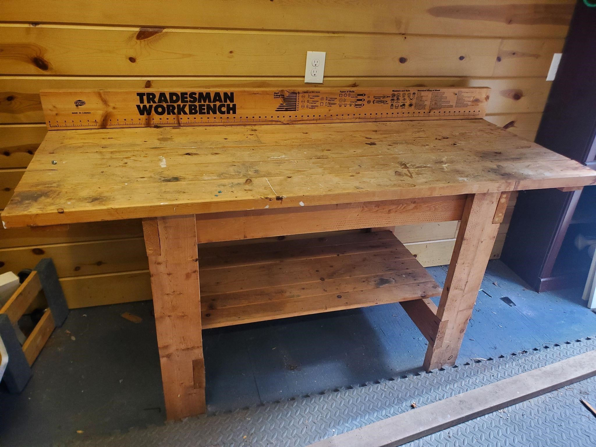 Tradesmen work bench