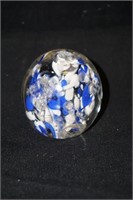 Vintage Blue and White Flower Paper Weight