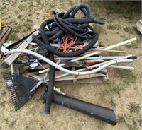 Pallet of Rakes,Forks,Brooms,Hedge Trimmers &