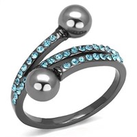 Attractive .09ct Blue Zircon & Gray Pearl Ring