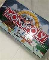 Deluxe Editiion Monopoly Game