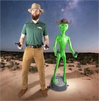 Life-Size Retro Green Alien Statue