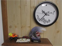toys,wall picture & clock