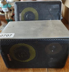 Pair of 5"x7" Speakers w/Mounts