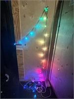 STRING OF LIGHTS WITH PIXEL CONTROL AND POWER