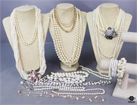 Faux Pearl Necklaces & Bracelets / 16 pc