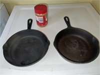 2 vintage 8.5 inch cast iron pans