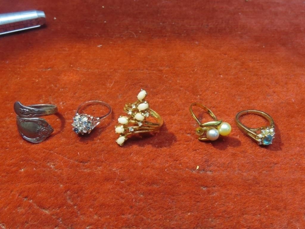 (5)Jewelry rings.