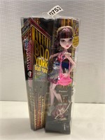 Monster high Draculara New in box