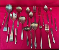 Lot of 21 Flatware / Serving Pieces