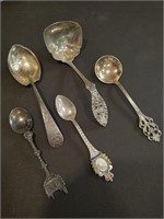 Five antique silver spoons. 117g