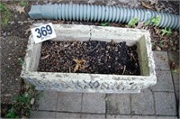 Concrete Planter (Cracked)
