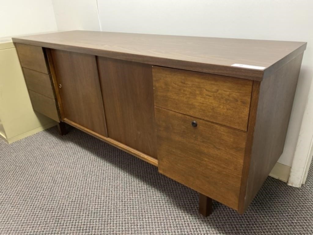 Credenza