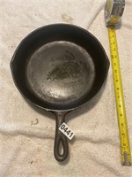 Cast iron skillet no 7 with heat ring