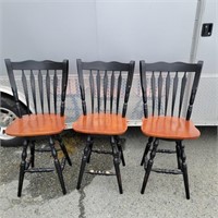 3 Wood Swivel Barstools good condition look at