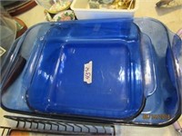 2 Blue Pyrex Dishes - good condition