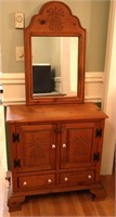 Pineapple Country Pine Cabinet W/Mirror