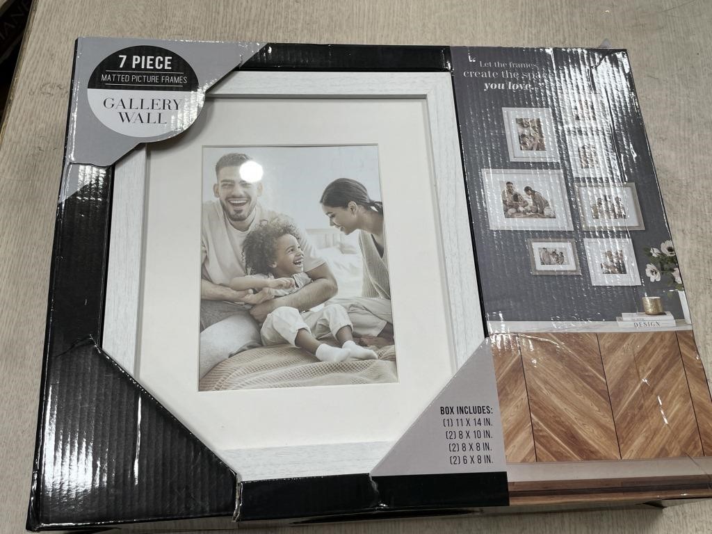 MATTED PICTURE FRAMES GALLEY WALL 7PCS RETAIL $100