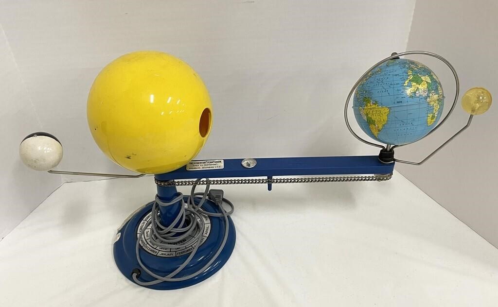 Elementary Planetarium Solar System